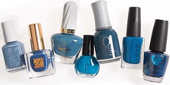 Blue nail poish